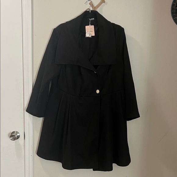 BloomChic Elegant Black Trench Coat - Picture 4 of 6